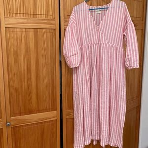 OFFON Clothing V-neck Puff Sleeve Dress